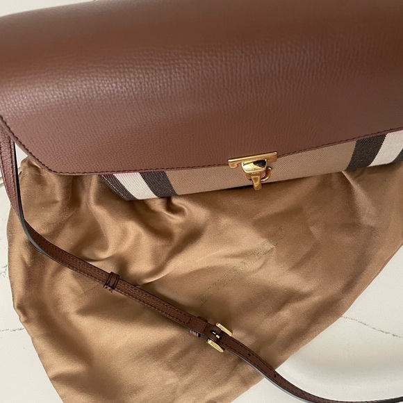 BURBERRY Leather and House Check Canvas Macken Crossbody Bag - Picture 7 of 7